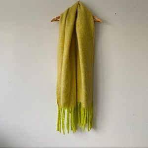 BRAND NEW UO Oversized Scarf
